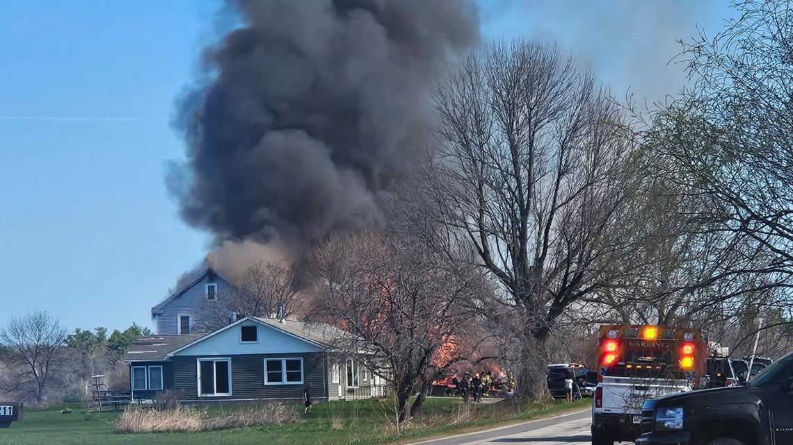 Maine fire marshal investigates Augusta house, barn fire
