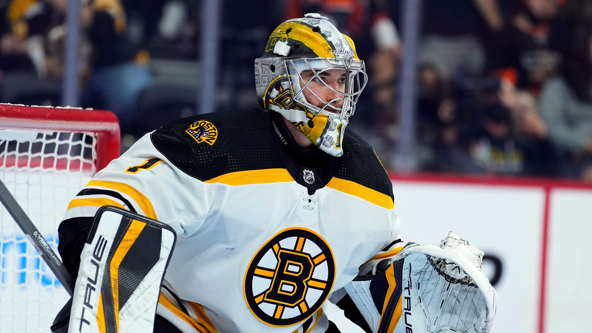 Bruins goalie Jeremy Swayman shows solidarity with Maine amid tragedy |  newscentermaine.com