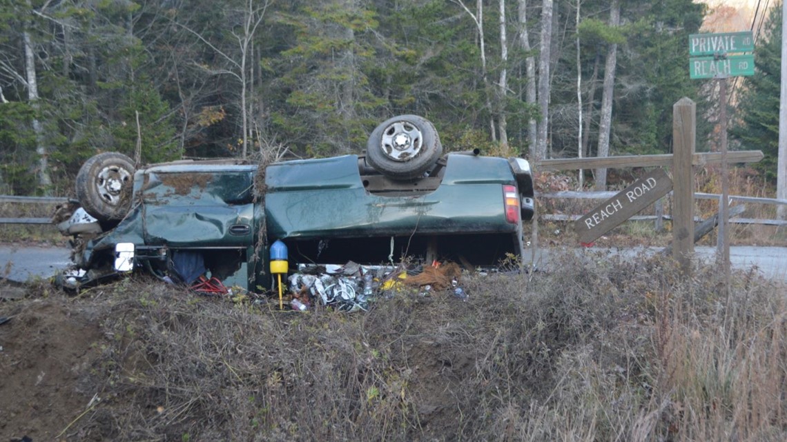 Harpswell man dead following Mountain Road crash