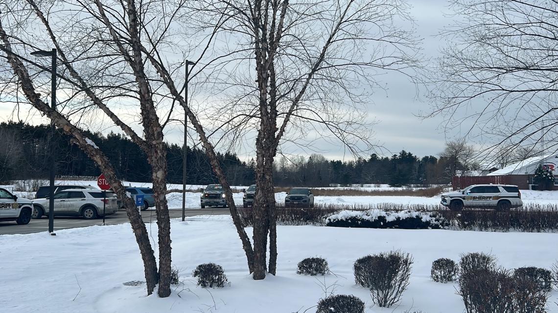 School lockdowns lifted after RSU 34 threat