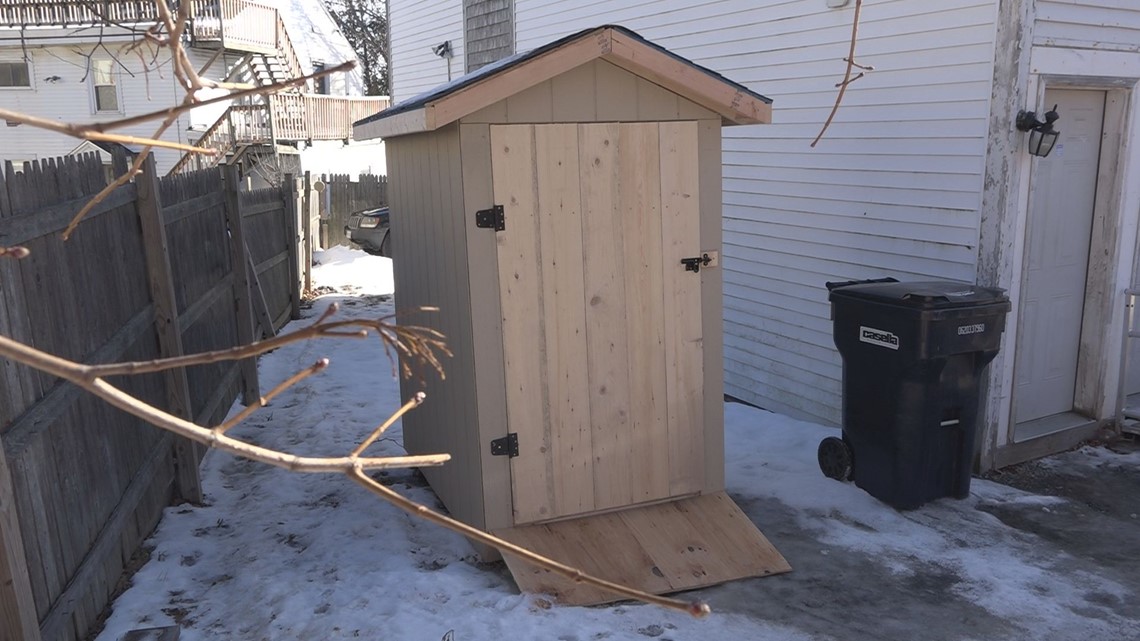 Maine war veteran receives shed to store power wheelchair - Vimarsana News