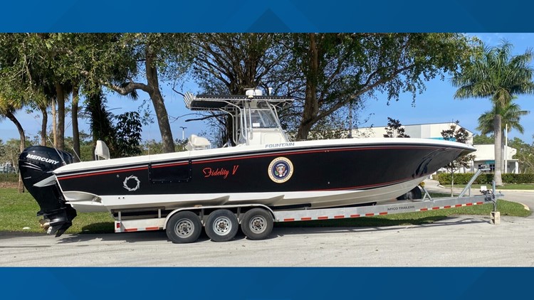 Late President Bush's 75-mph speedboat is up for auction