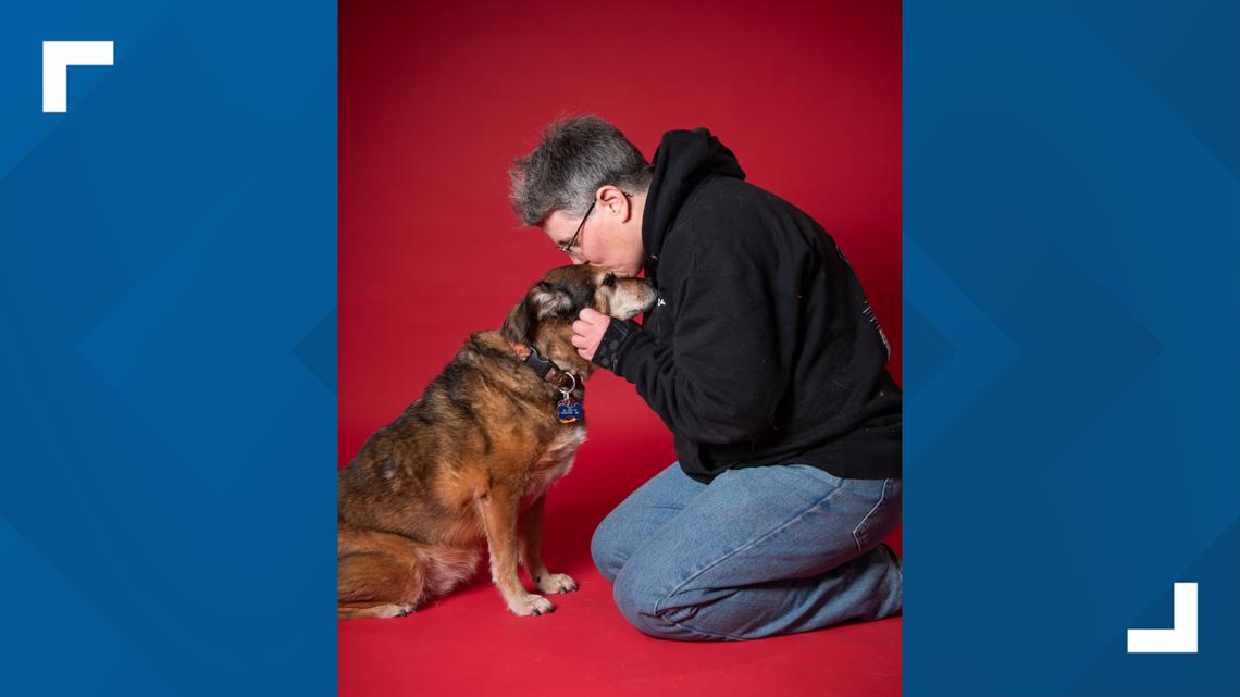 Freeport photographer helps pets get in on the holiday cheer