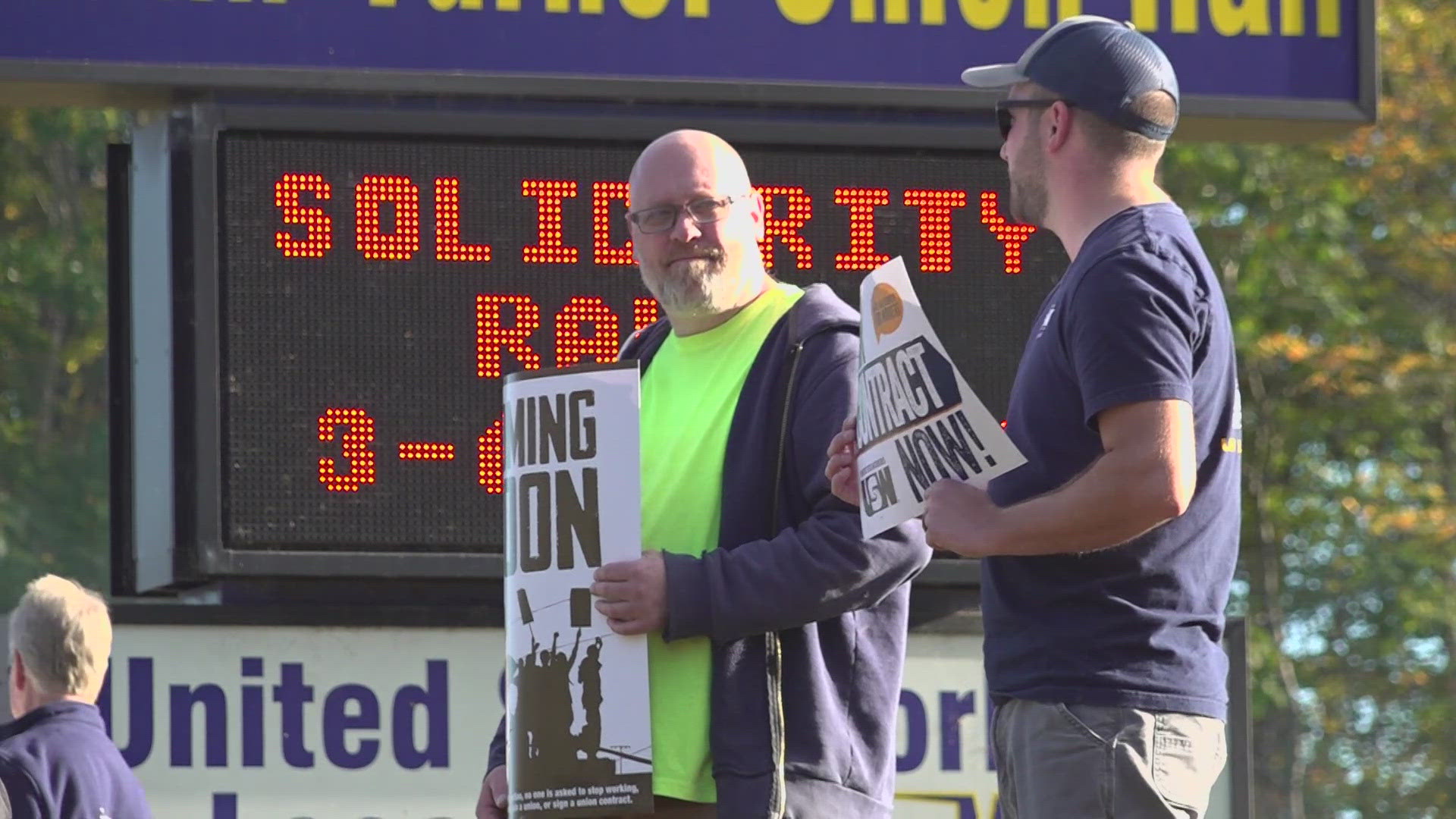 For nearly five months, members of the United Steelworkers Local 4-9 have been negotiating their contract with the Sappi Paper Mill in Skowhegan.