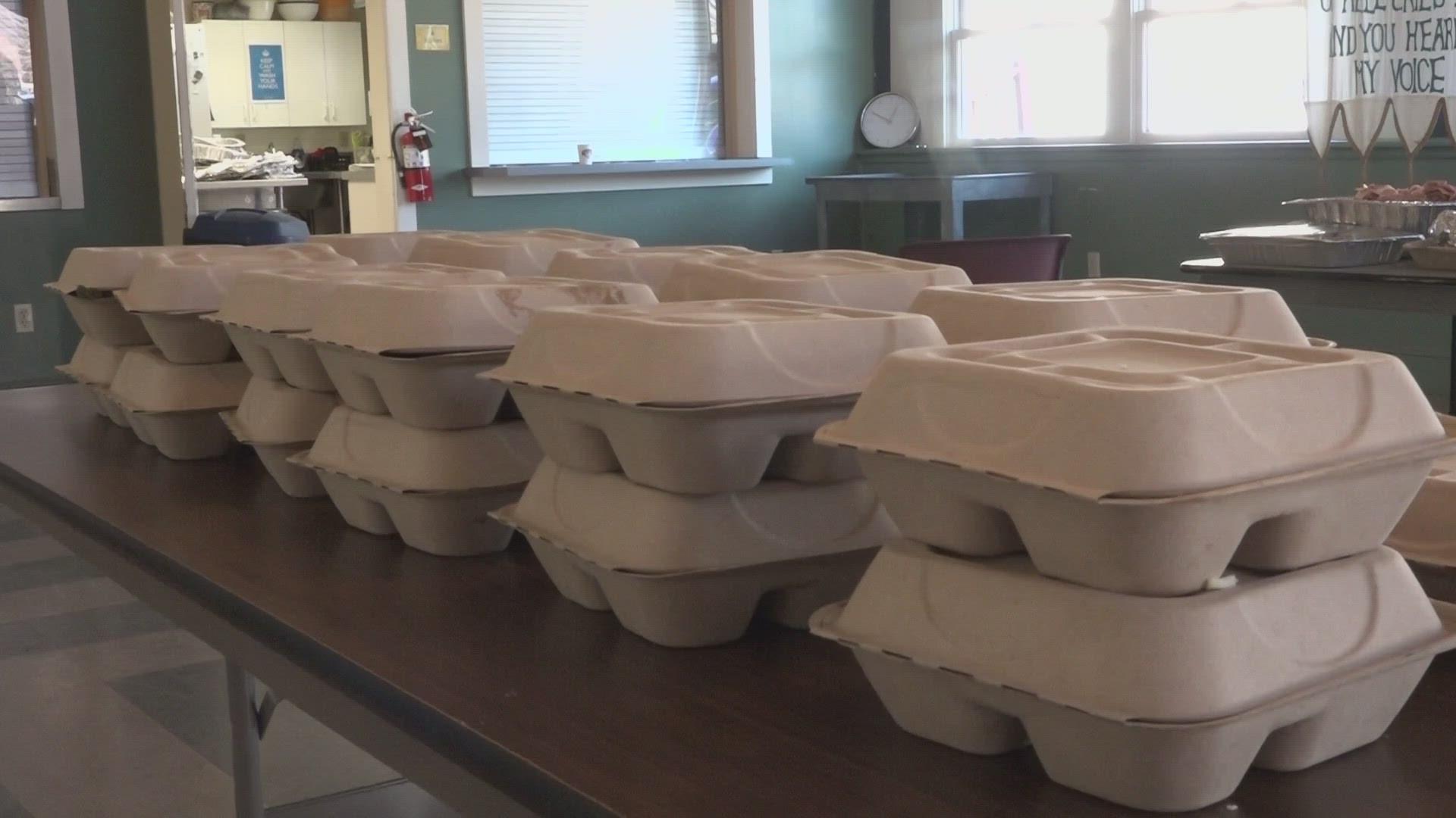 Volunteers with the Adas Yoshuron Synagogue prepared takeout meals for community members celebrating the Easter holiday.