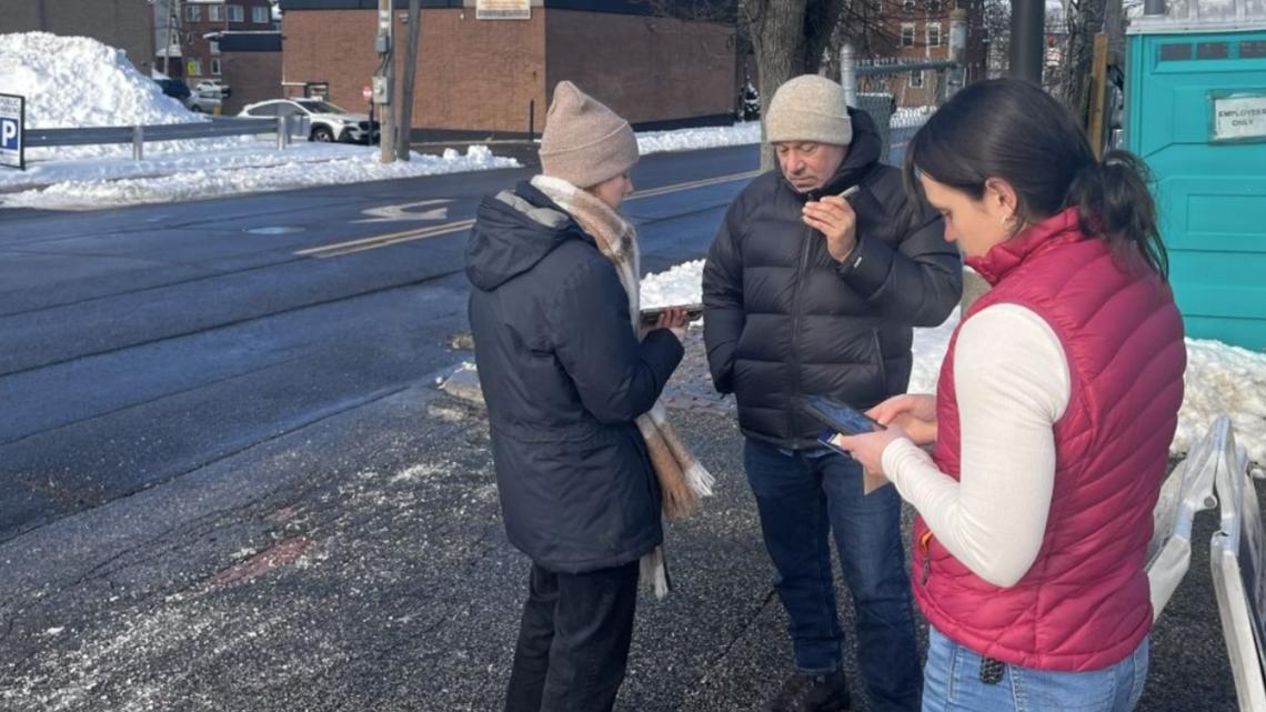 Masked agents detain civil engineer in Portland, leave his car running in the street with smashed window