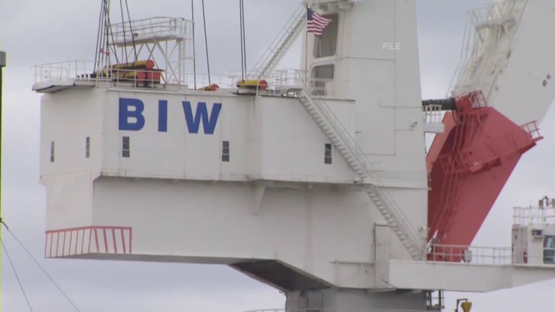 The largest union at Navy shipbuilder Bath Iron Works, located in Maine, has approved a three-year contract, averting another strike like the one three years ago.