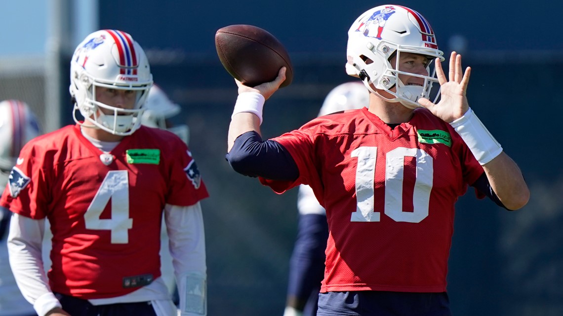 Patriots QB Mac Jones (ankle) limited at practice; rookie Bailey Zappe in  line to start vs. Lions?