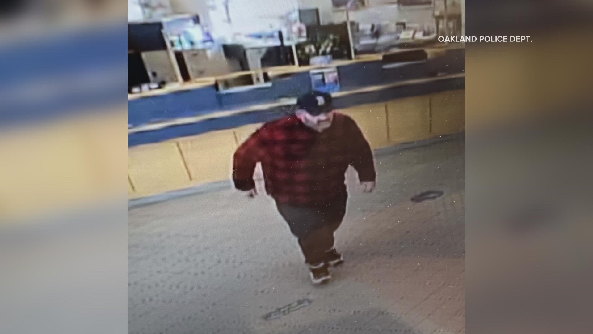 Police seek suspect in Oakland bank robbery