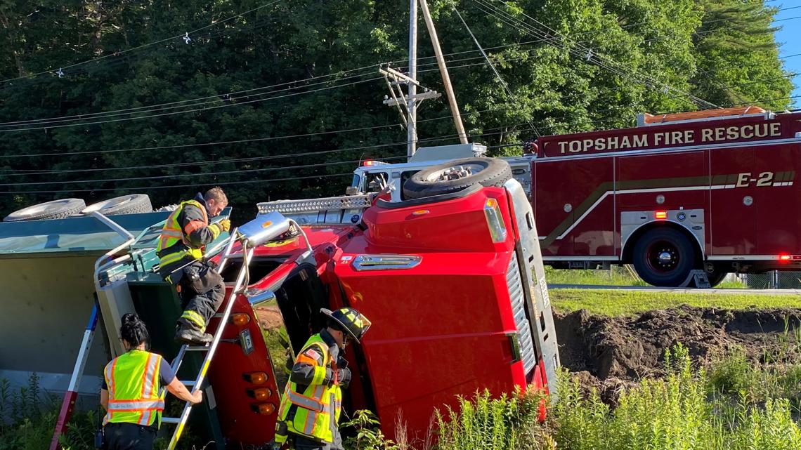 Dump truck and car collide on Route 196 in Topsham