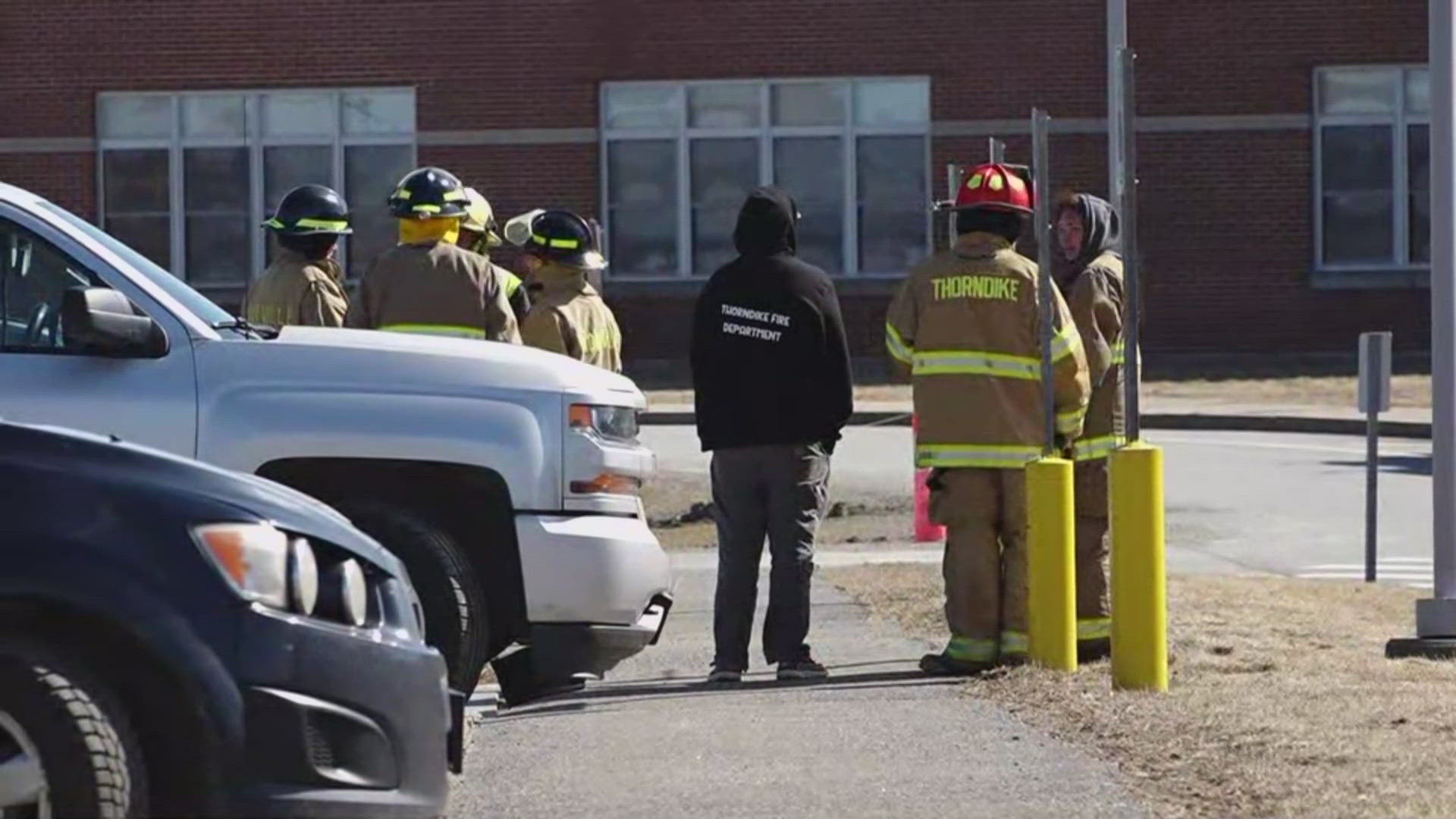 Mount View High School dismisses students, staff due to bomb threat ...