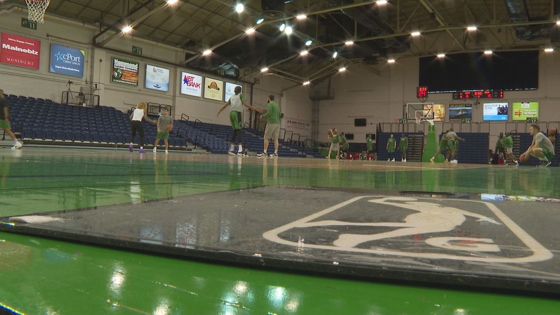 Former Boston Celtics star practices with Maine Celtics campers