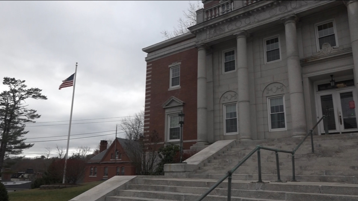 Maine Public Defense Services can no longer pay its attorneys