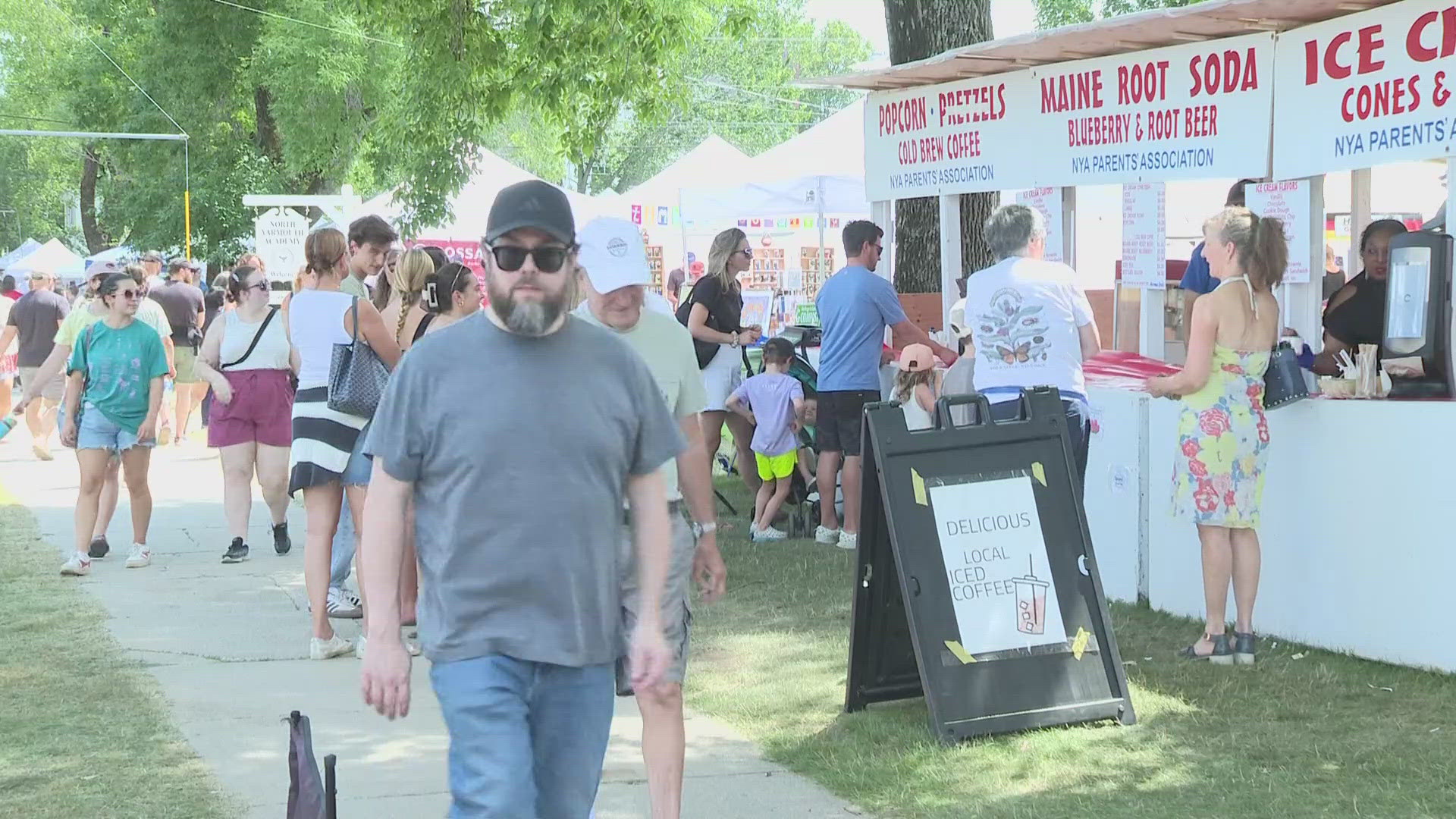 Thousands of people attended the festival, enjoying antique car shows, Maine foods, art, and entertainment.