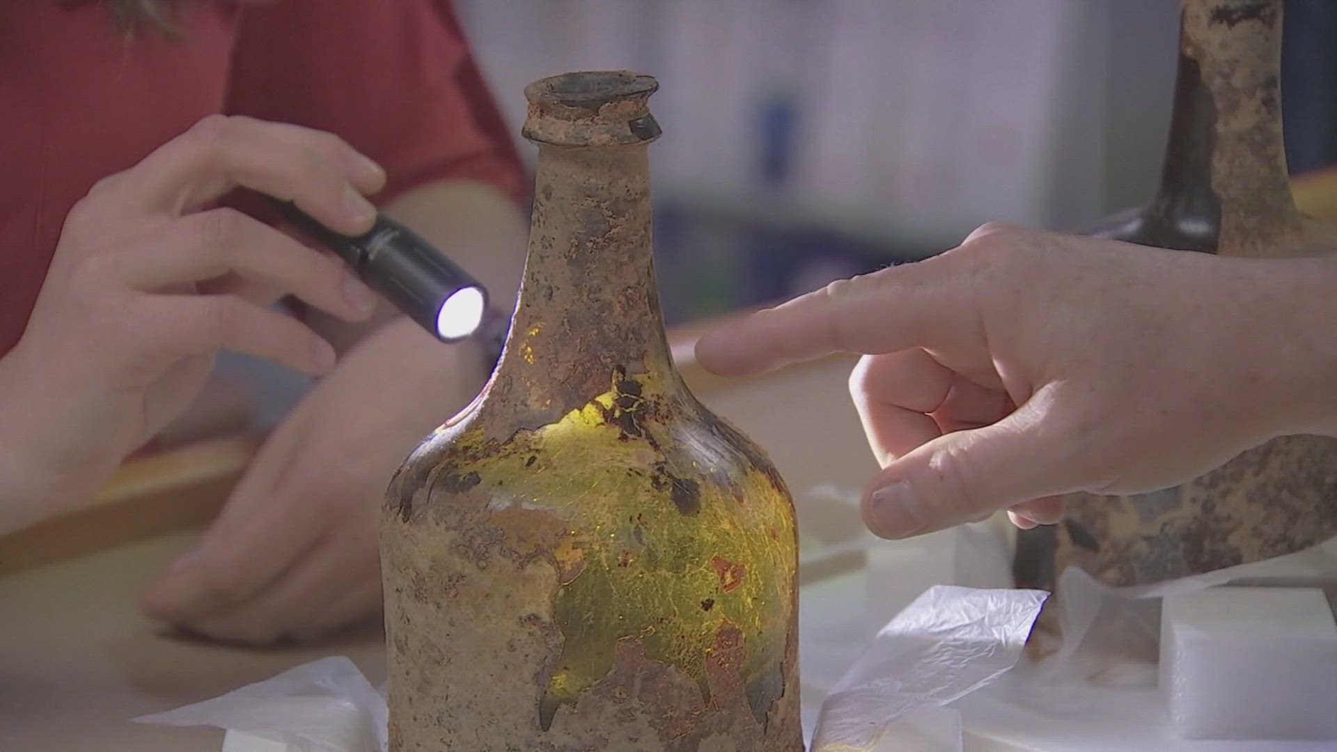 Experts say the artifacts haven't been seen in about 250 years and may have been used by George Washington himself.