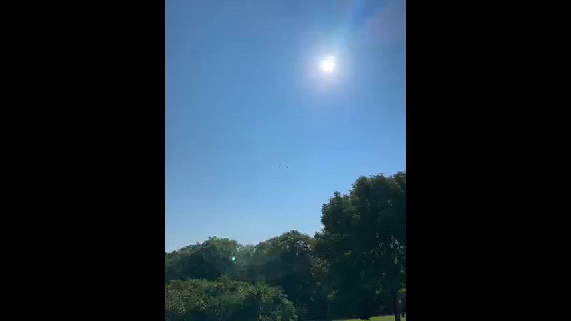 There were four fighter jets flying banking from the Harbor over towards Brunswick. Didn’t show up on radar.
Credit: Liam Kent