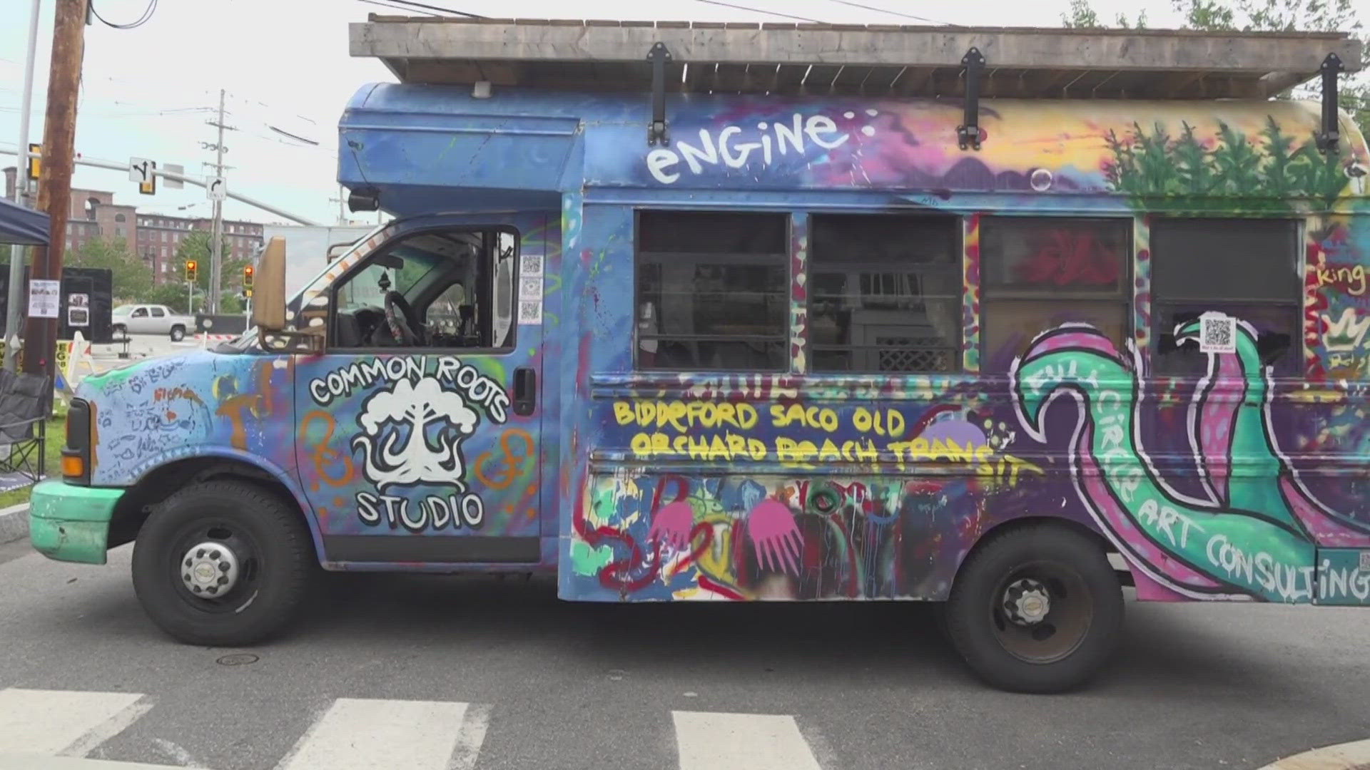 The Common Roots Studio's Mobile Art Bus is providing crafts to kids and families at events free of charge, creating a safe space for expression.