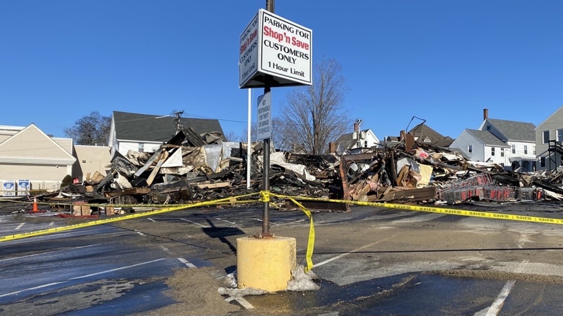 Wolfeboro, NH grocery store destroyed in fire