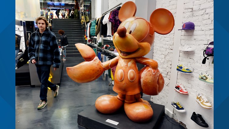 6-foot 'Lobsta Mickey' statue returns to Boston
