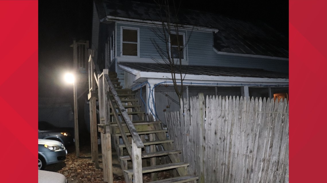 3 people displaced after Skowhegan apartment fire