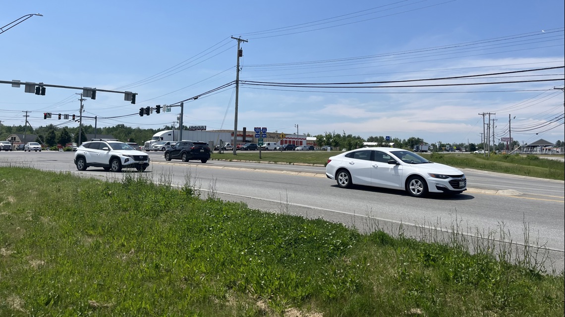 ACLU says possible road median loitering ban is unconstitutional