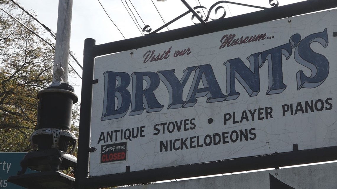 Collection of iconic relics up for auction at Bryant Stove Shop and Music Box Museum - Vimarsana News