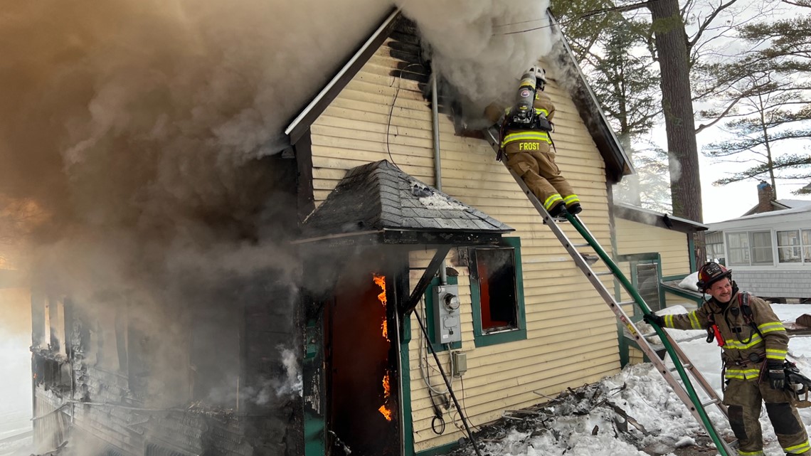 Multiple fire crews respond to blaze in Smithfield