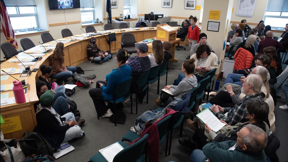 Bill calls for Maine pension system to divest from companies accused of ties to war crimes, genocide