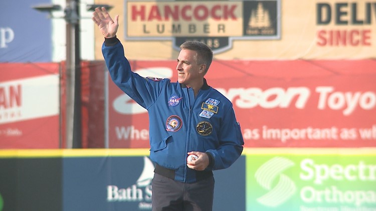 Maine astronaut Chris Cassidy throws first pitch at Hadlock Field