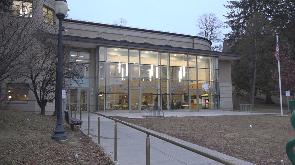 Bangor Public Library to hire social worker to help homeless