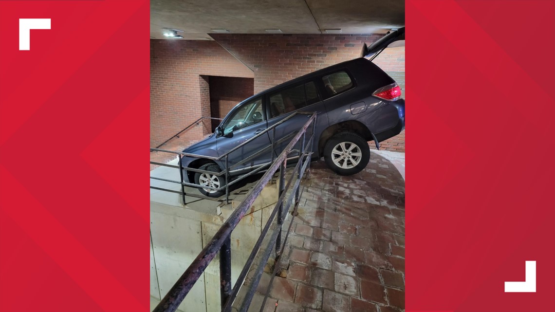 Woman charged with OUI after driving through police department garage - Vimarsana News