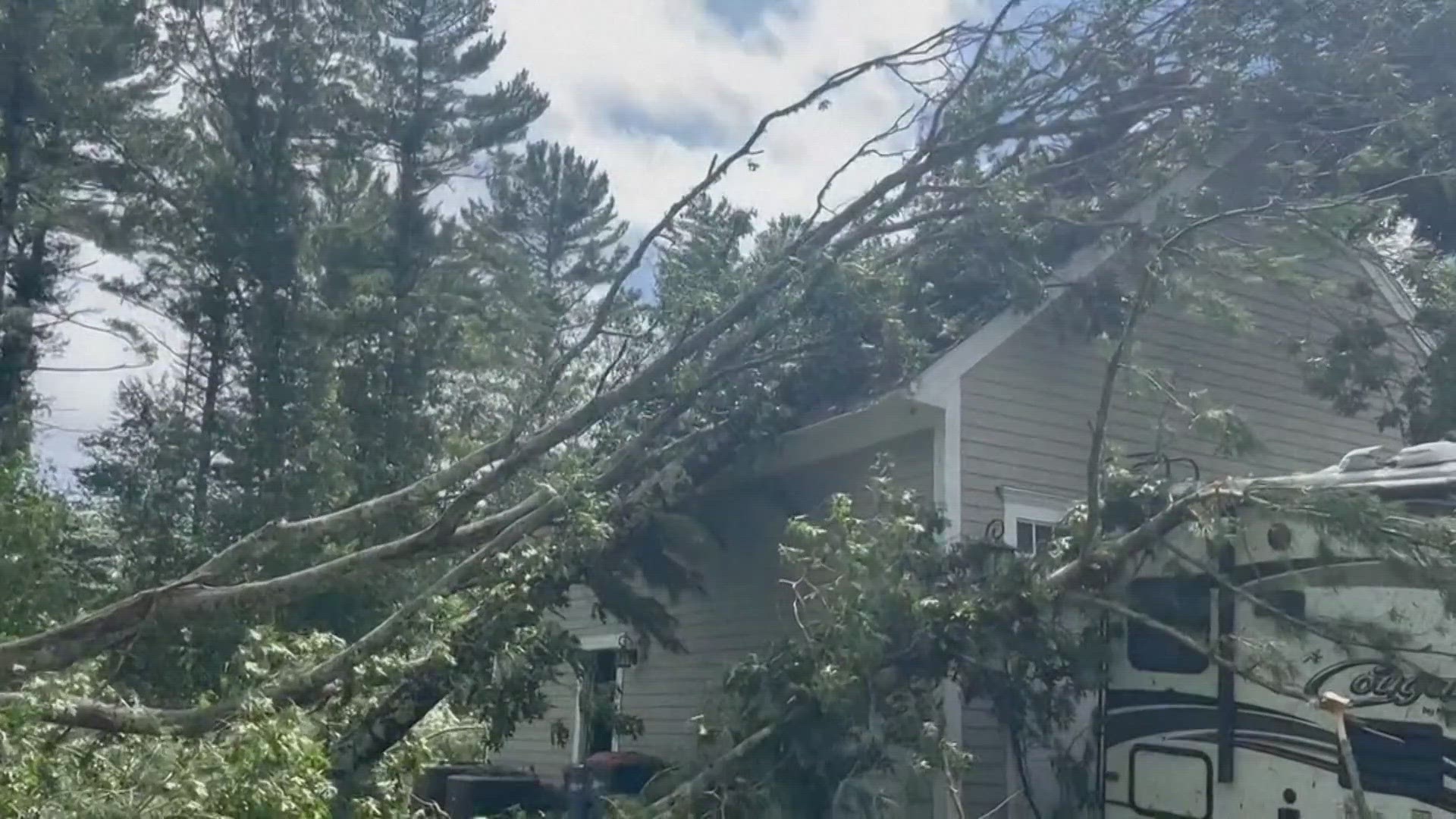 The National Weather Service issued a special marine warning for possible waterspouts off southern Maine.