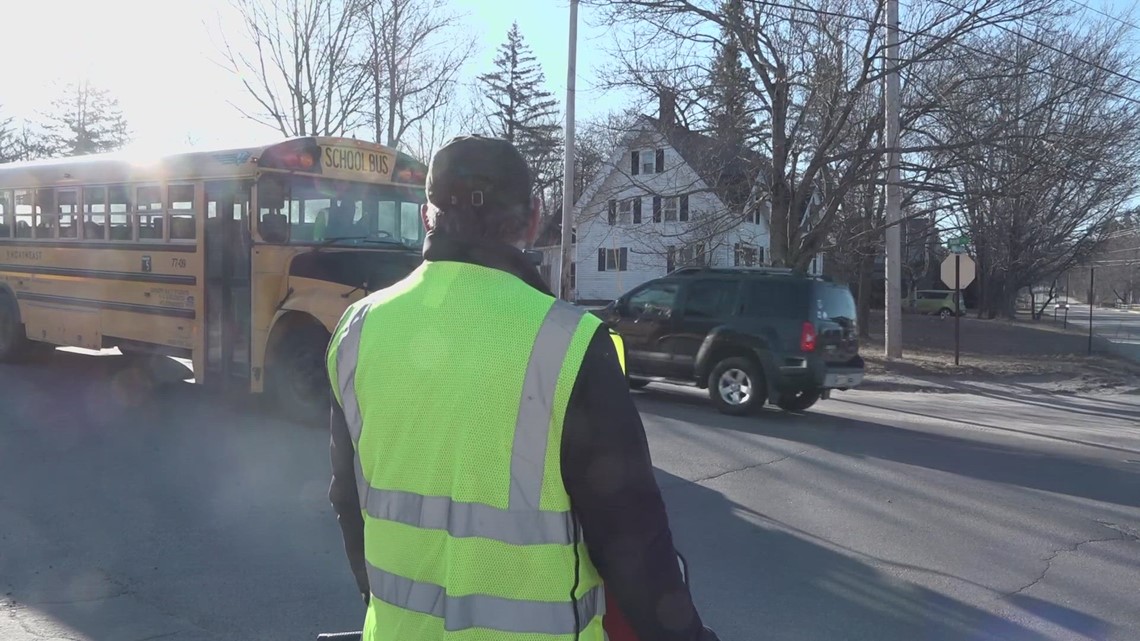 Winthrop school crossing guard helps save girl's life - Vimarsana News