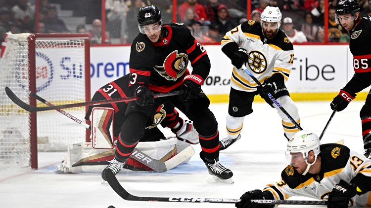 Giroux scores, Senators beat Bruins 7-5 in home opener