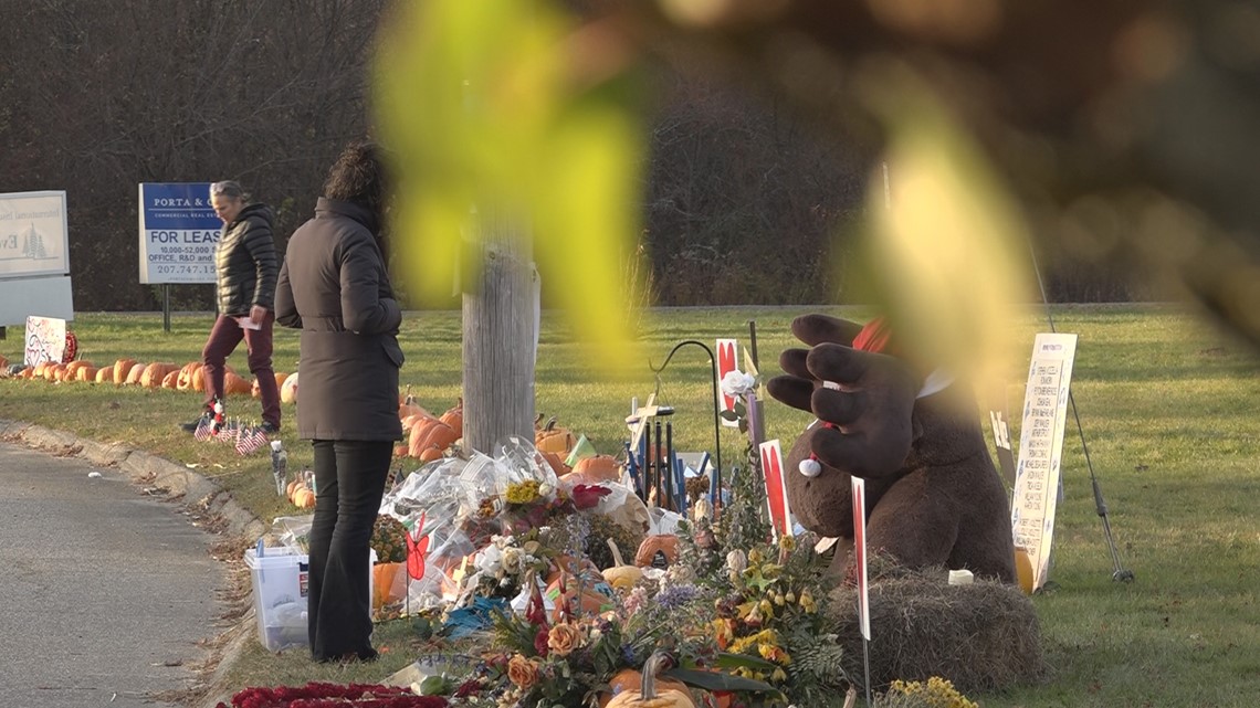 Exhibit to preserve pieces of Lewiston shooting memorials