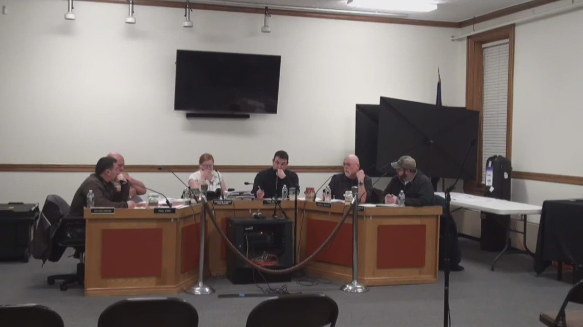 Report alleges Skowhegan selectman violated town code, created 'hostile' environment