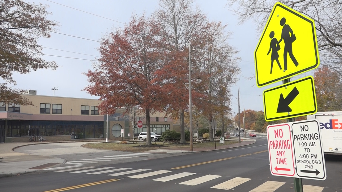 Portland middle schooler 'grabbed' by stranger on way to school