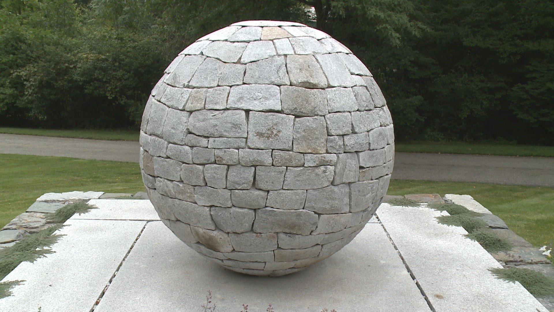 Gardening with Gutner talks with the owner and the artist who created The Sphere.