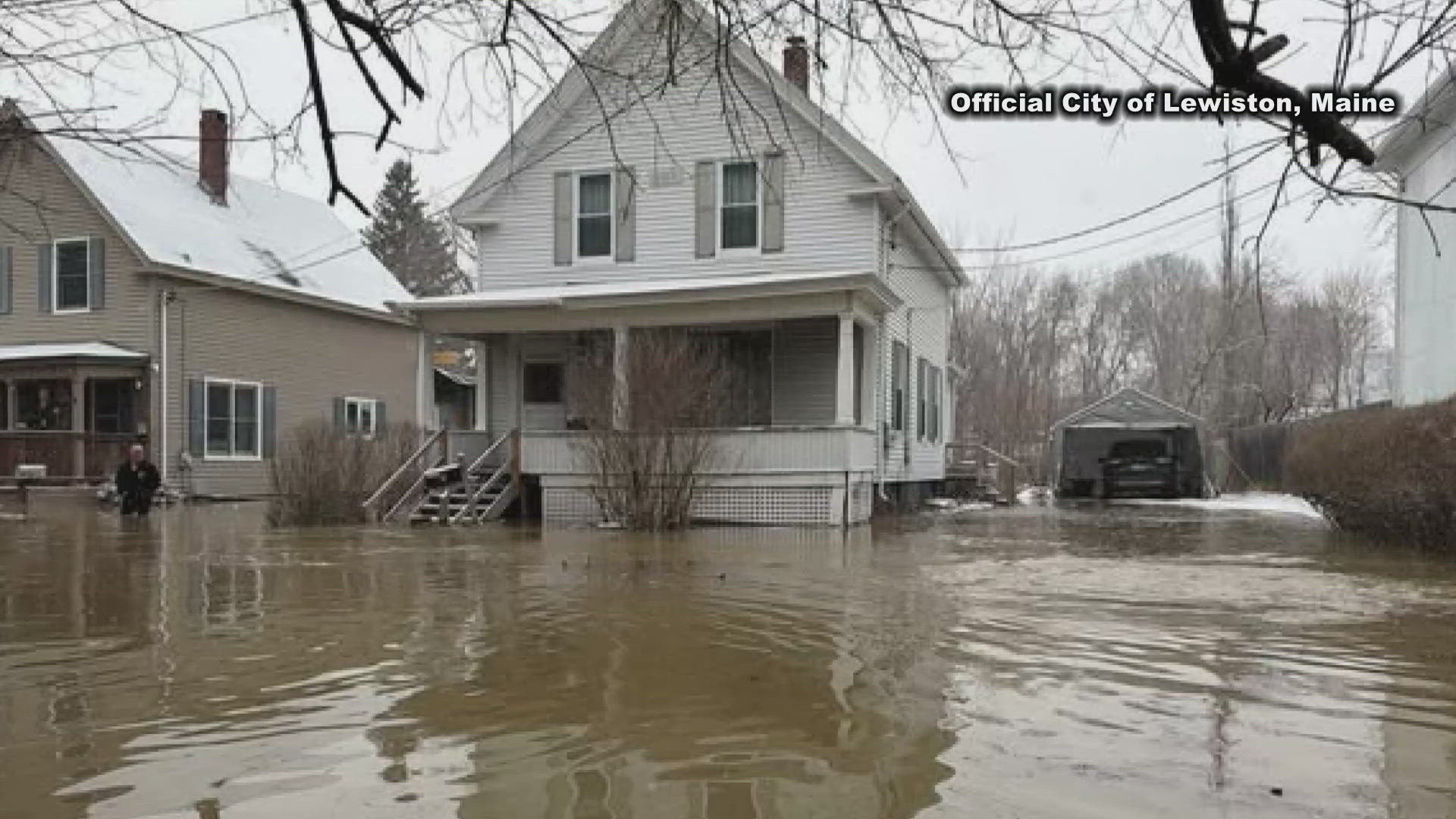 Lewiston schools closed today due to major water main break