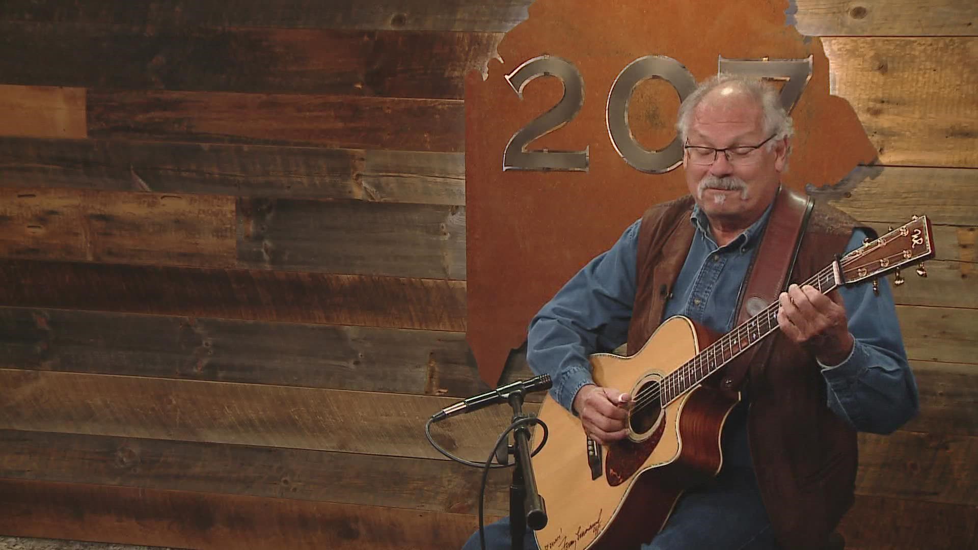 Breau joined 207 to talk about his new CD and perform some original music.