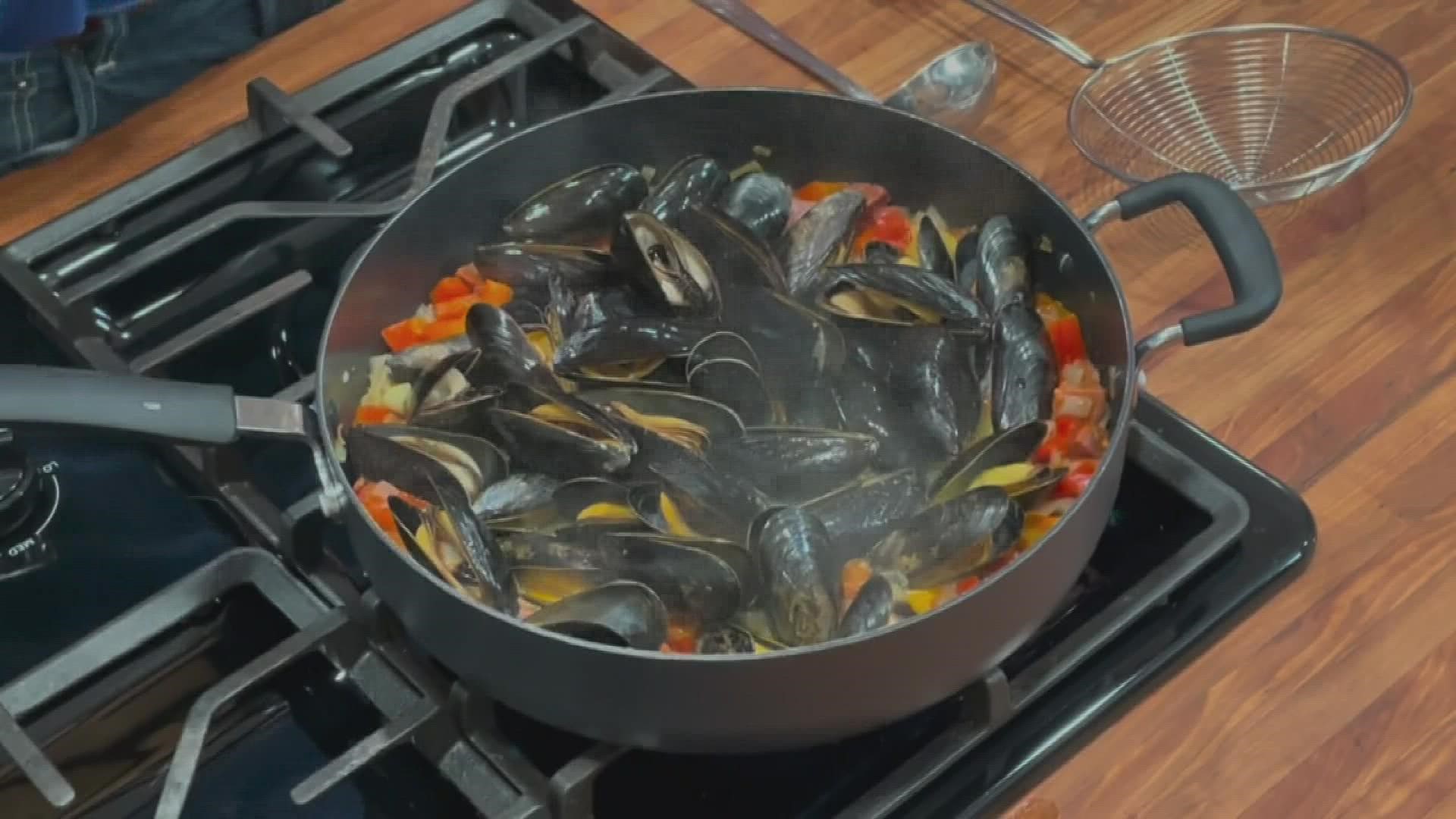 The Gentlemen Farmer in Maine shares their recipe for cooking fresh Maine mussels.