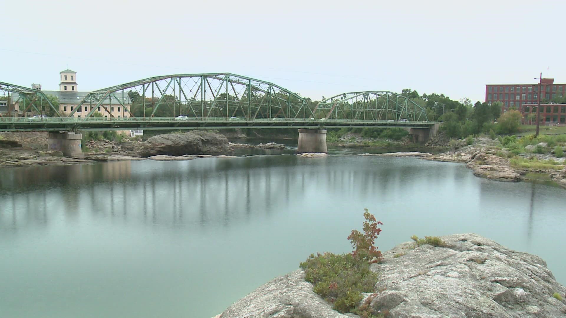 Maine DOT said the bridge, which connects Brunswick to Topsham, can no longer support vehicles weighing more than 10 tons.