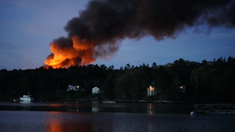 Crews battle large fire in Boothbay Harbor