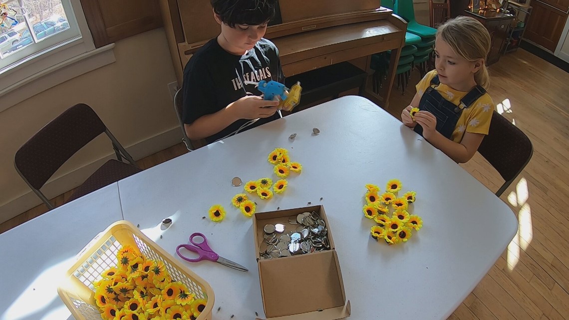 ME elementary school raises funds for Ukrainian kids - Vimarsana News