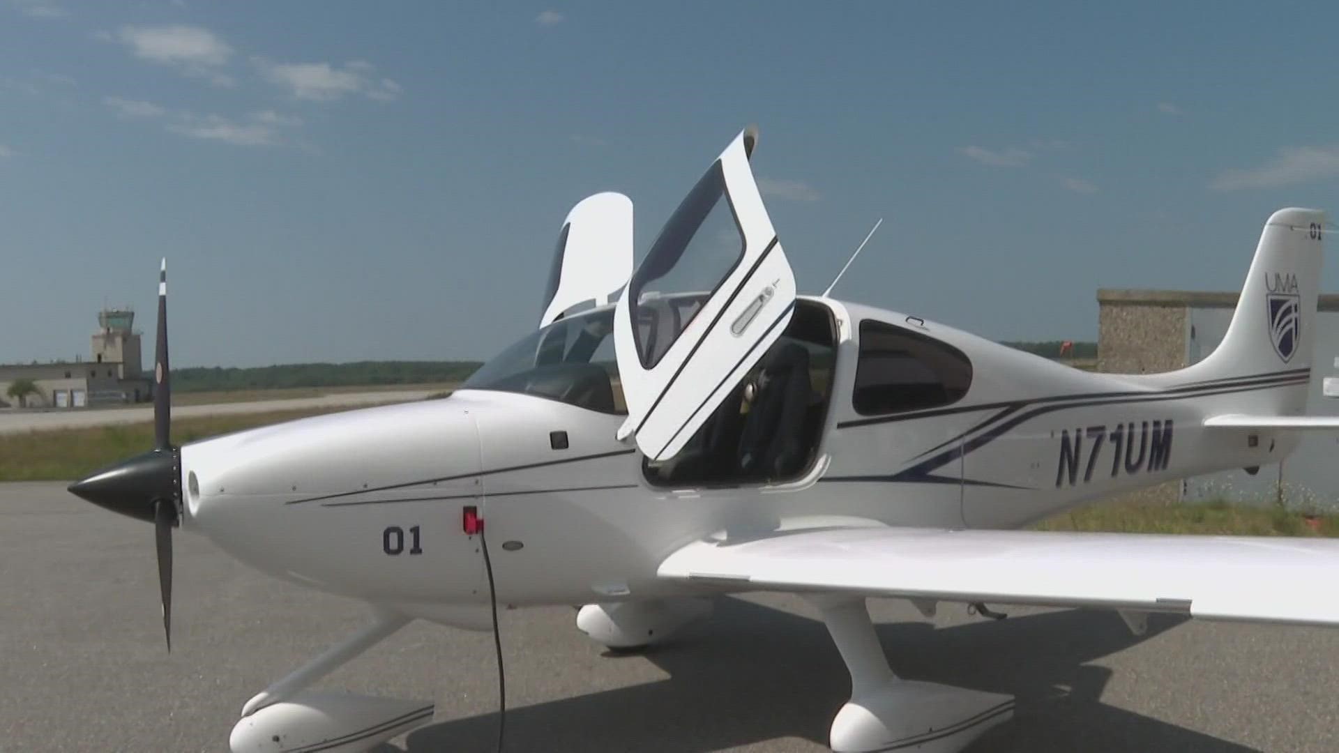 The University of Maine at Augusta unveiled its nearly $500,000 training plane on Wednesday.
