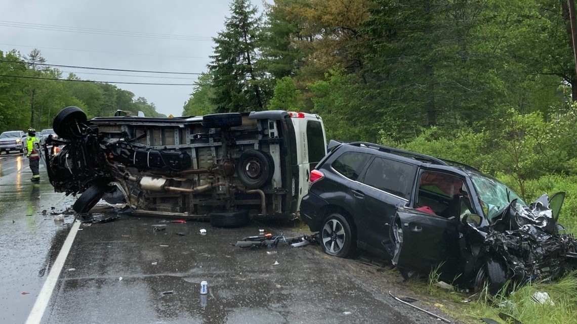 Route 1 crash in Woolwich, Maine leaves driver injured, dog dead