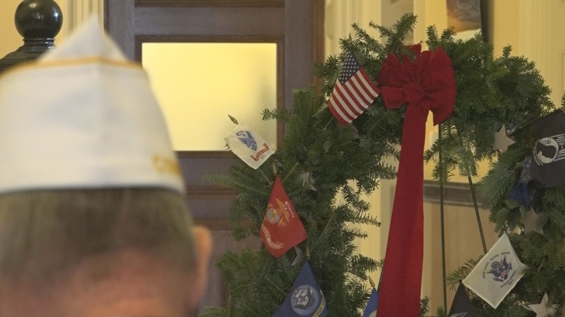 Wreaths Across America honors veterans at Maine State House
