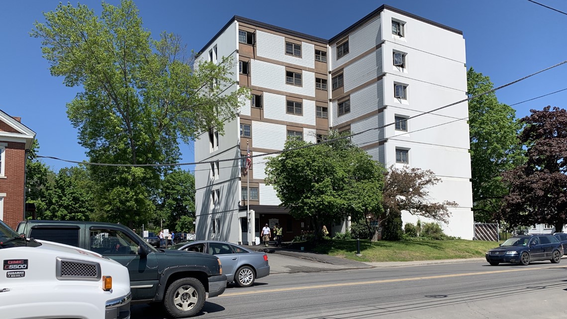 Waterville fire leaves 1 dead, others injured