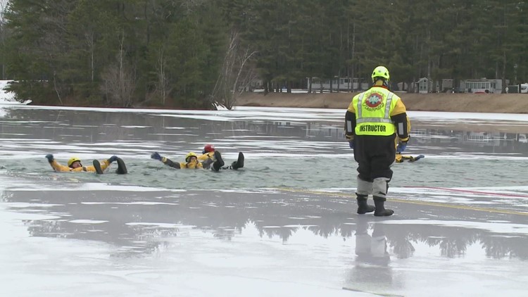 First responders come from across US to Maine for ice rescue training