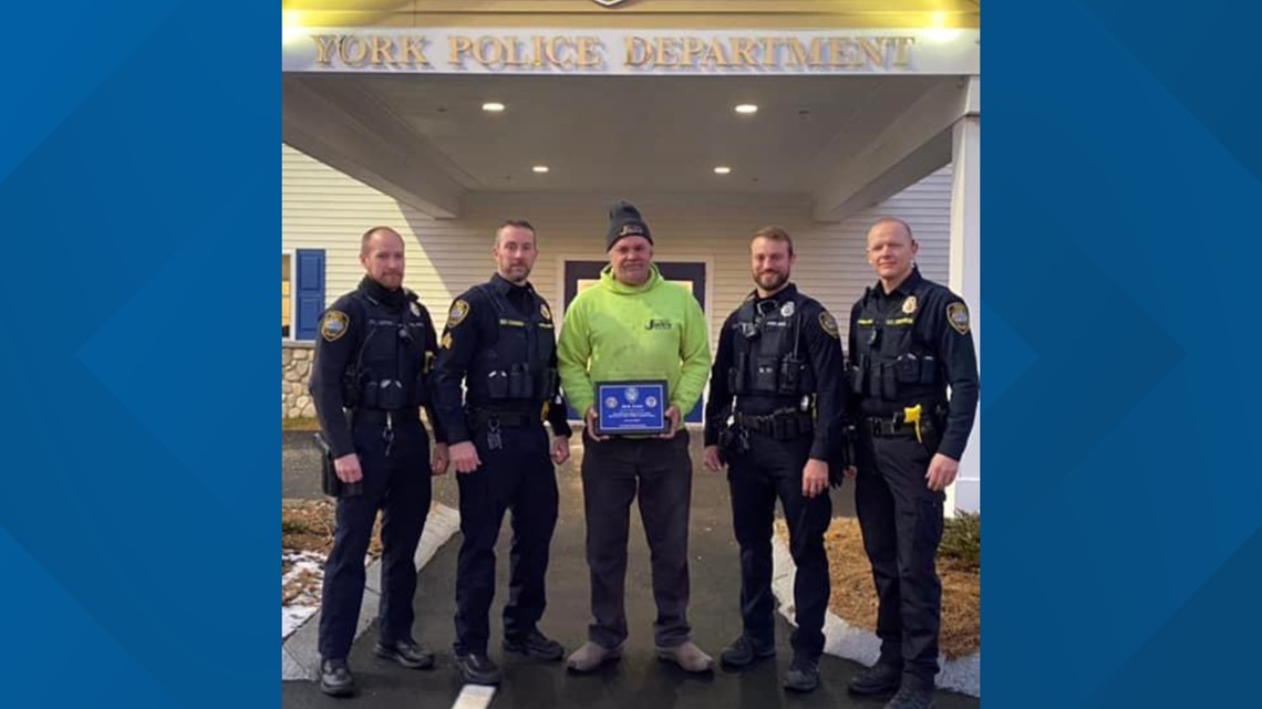 Maine man awarded for saving York officer from being hit by car - Vimarsana News